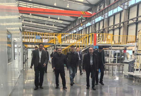 沈陽飛機(jī)設(shè)計(jì)研究所所長(zhǎng)劉志敏來沈陽航空產(chǎn)業(yè)集團(tuán)調(diào)研